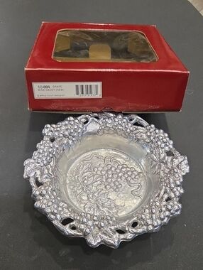 Arthur Court Silver Grape Serving Caddy. 1995